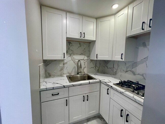 Foto del edificio - Renovated Chula Vista Studio - For Rent