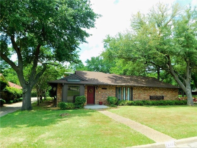 Foto del edificio - 2610 Turtle Creek Dr