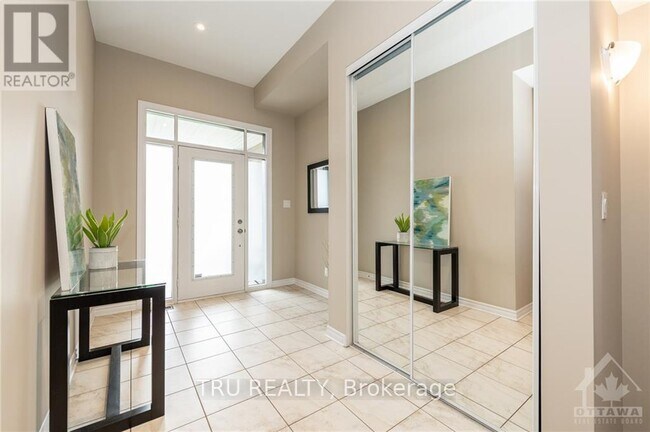 Building Photo - 347 Ardmore St