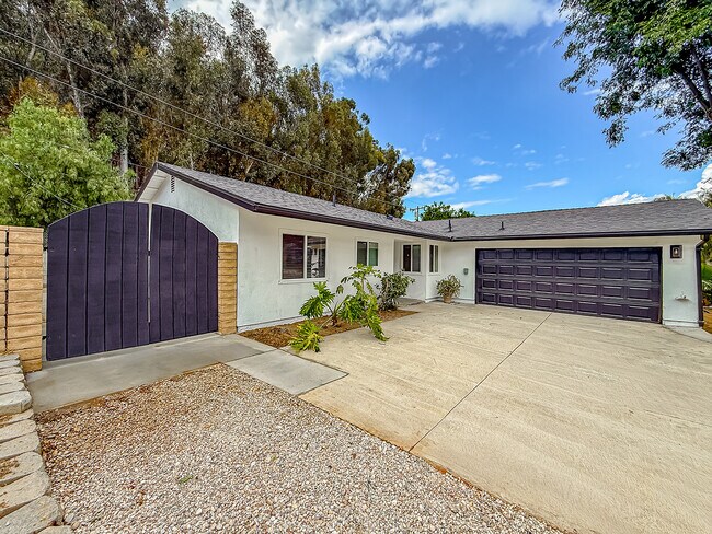 Foto del edificio - 717 Watson Ave