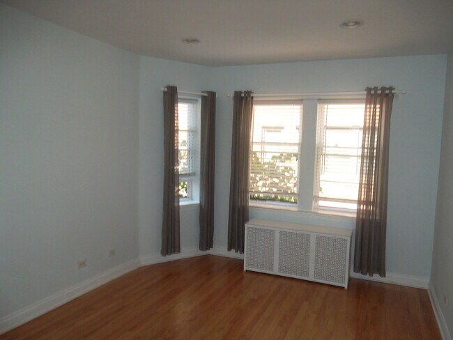 Building Photo - 50 Forest Ave
