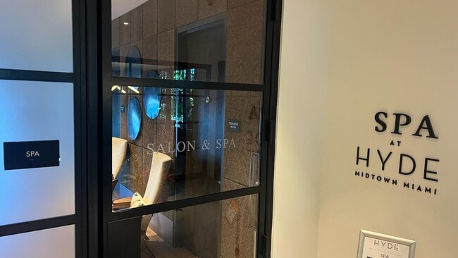 Foto del edificio - 121 NE 34th St