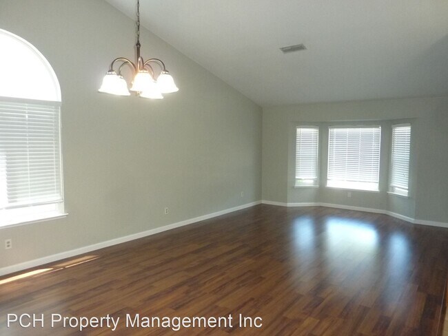 Building Photo - 3 br, 2 bath House - 155 Livermore Way