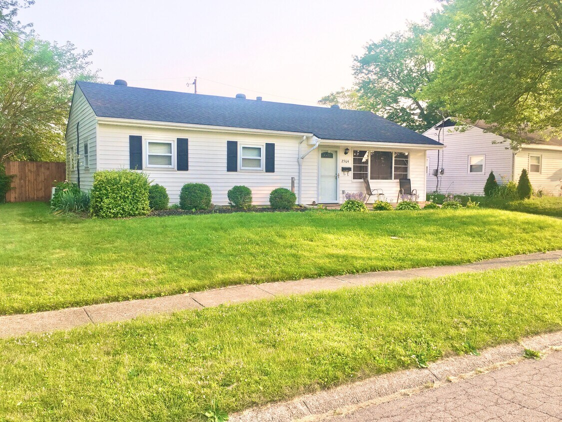 Primary Photo - 2564 Talisman Dr