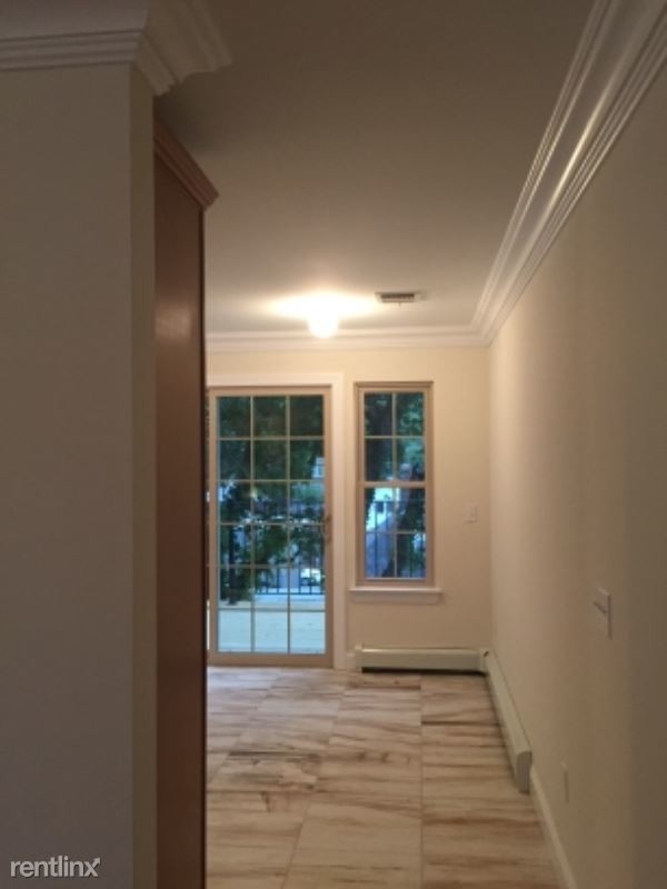 Building Photo - 69 Cayuga Ave