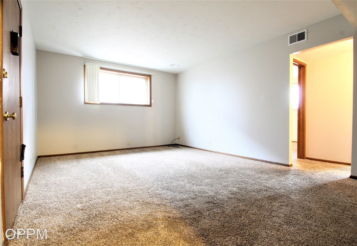 Primary Photo - 2 br, 1 bath Apartment - 4604 CASS STREET