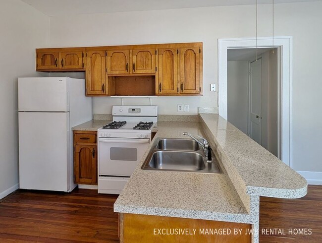 Foto del edificio - 2022 Dellwood Ave