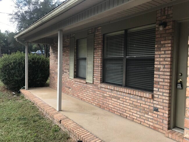 Foto del edificio - 4998 Okaloosa Ln