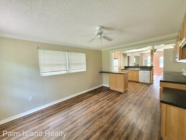 Foto del edificio - 3 br, 1 bath House - 13 Janet St