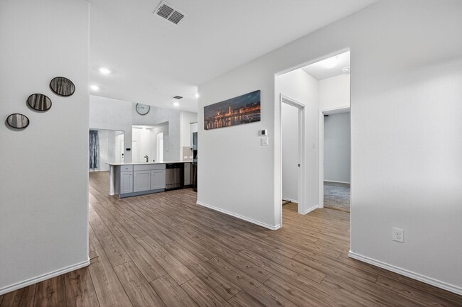 Building Photo - 2317 Larimar Dr