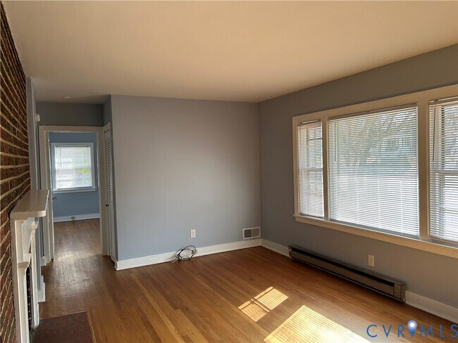 Foto del edificio - 4617 Forest Hill Ave