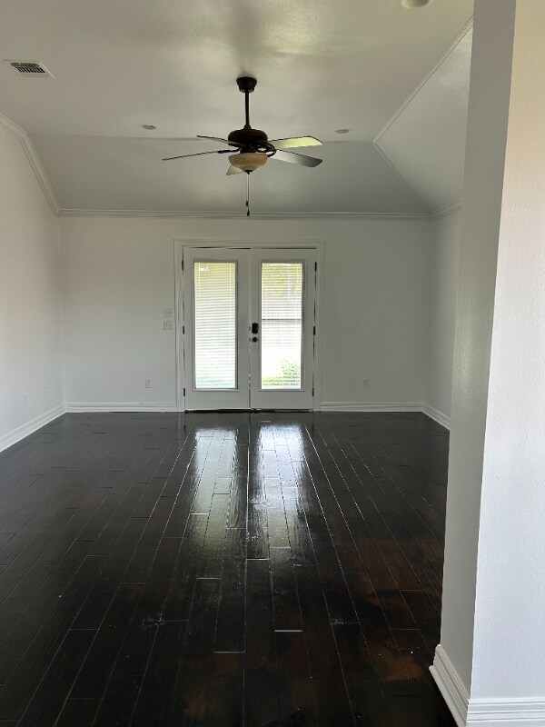 Building Photo - 415 Jordan Dr