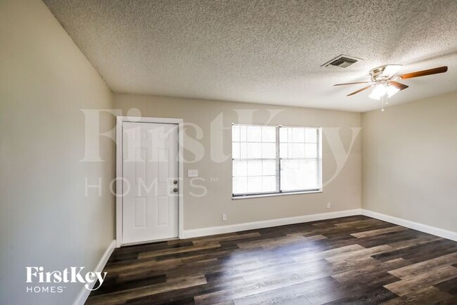 Building Photo - 4555 Palm Ridge Boulevard