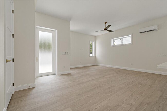 Building Photo - 1348 San Christopher Dr