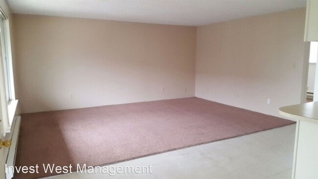 Building Photo - 2 br, 1 bath Apartment - 944-972 33 Avenue...