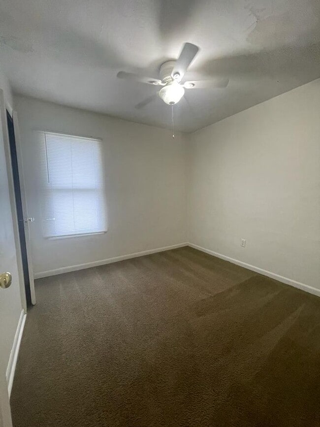 Building Photo - 1909 S. Brookfield