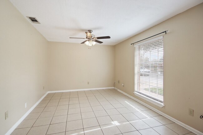 Foto del edificio - 1307 Ken St