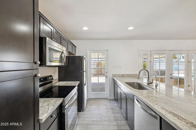 Foto del edificio - 4613 S Rita Ln