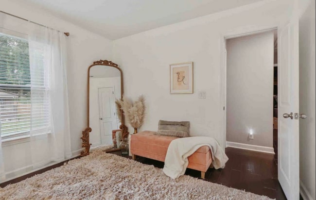 Foto del edificio - 1698 Beechwood Blvd SW