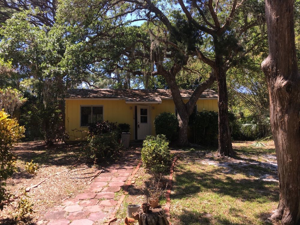 Primary Photo - Hidden Tropical 2/1 Gem on South Siesta Key