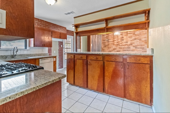 Photo - 10911 Visalia Dr (Dallas, TX) House