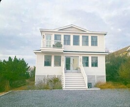 Building Photo - 800 Dune Rd