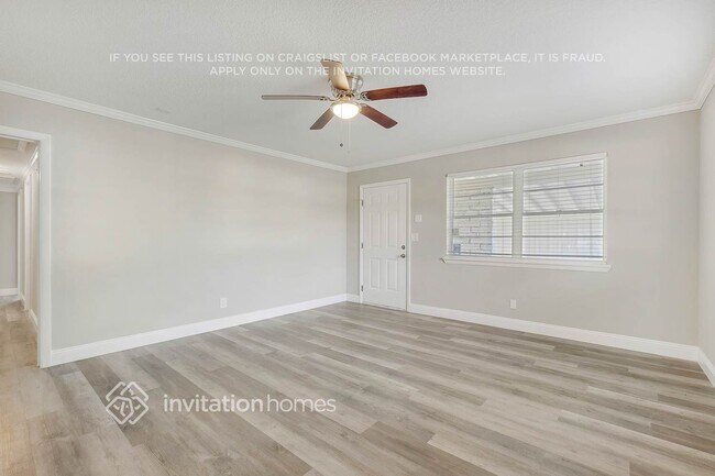 Building Photo - 6266 Shady Oak Dr