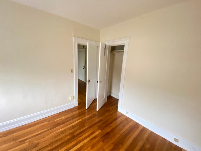 Foto del edificio - 1156 Commonwealth Ave