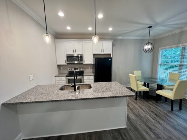Building Photo - 2850 Windsor Trace Ct