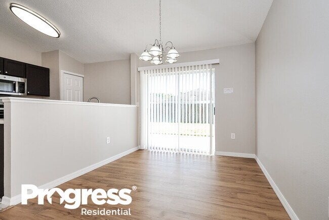 Foto del edificio - 30250 Rattana Ct