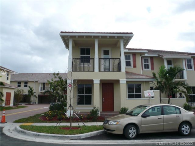 Foto principal - 4710 Monarch Way