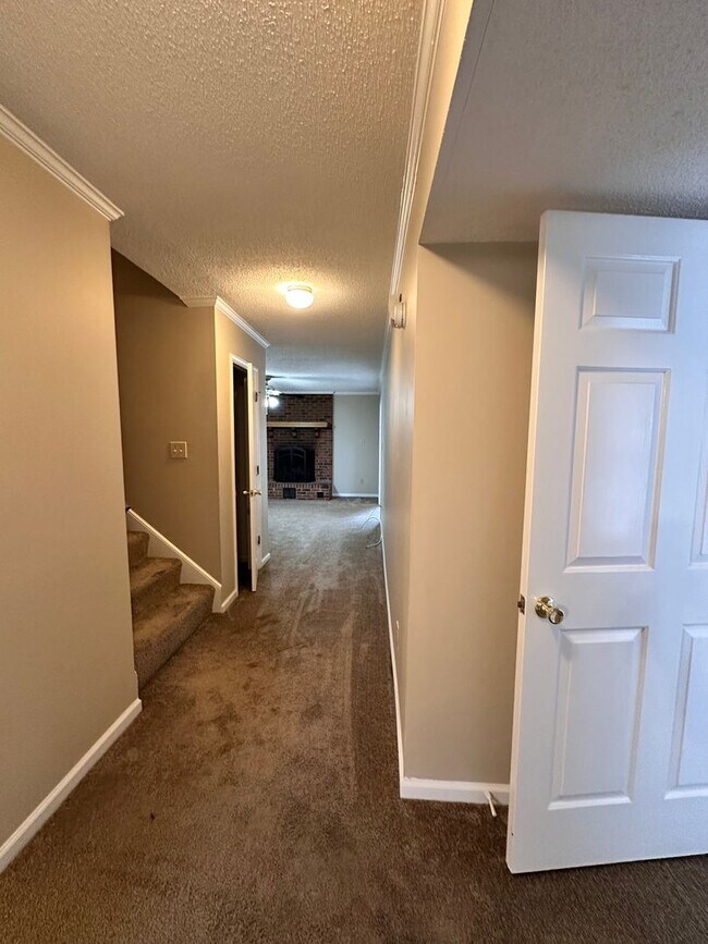 Foto del edificio - Exclusively Offered By Muse Realty Rentals...
