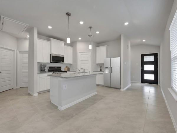 Building Photo - 18564 Meadow Point Ln