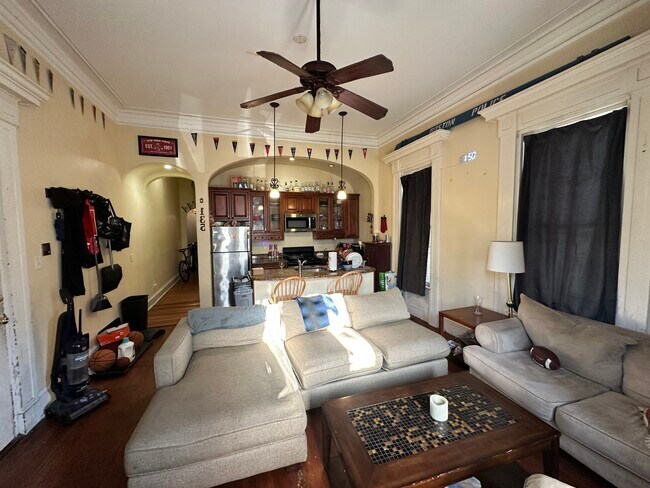 Foto del edificio - 135 Hillside St