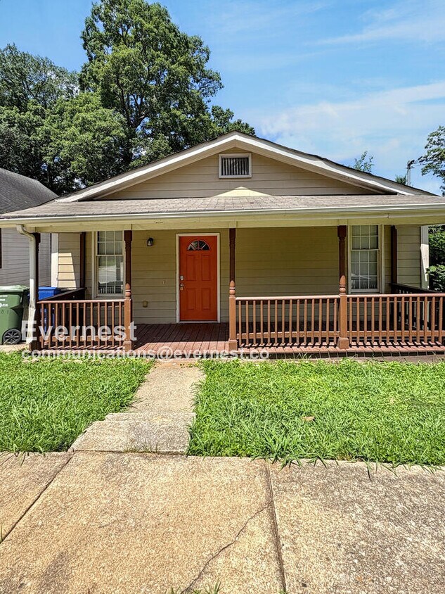 Foto principal - 951 Violet St SE