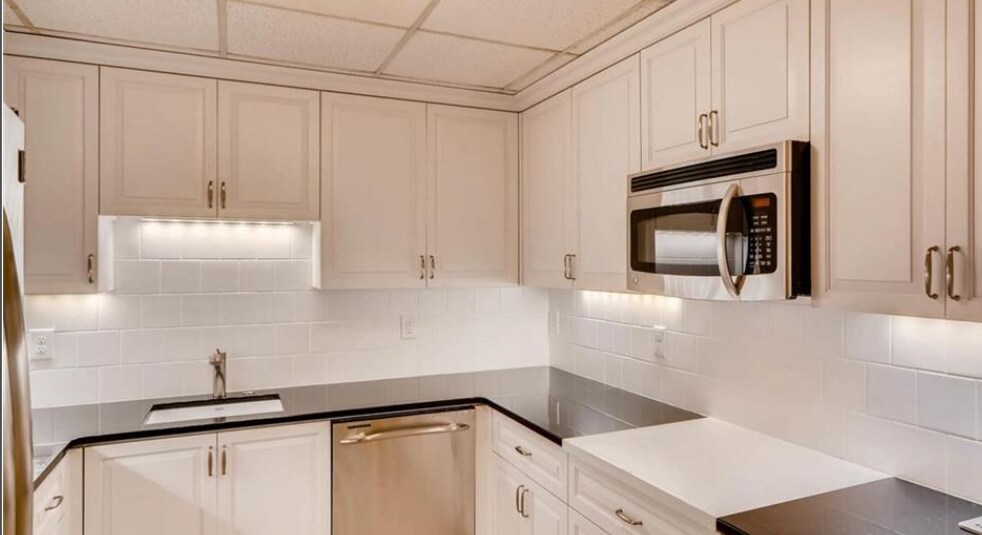 Foto del edificio - 1052 Castle Falls Dr NE