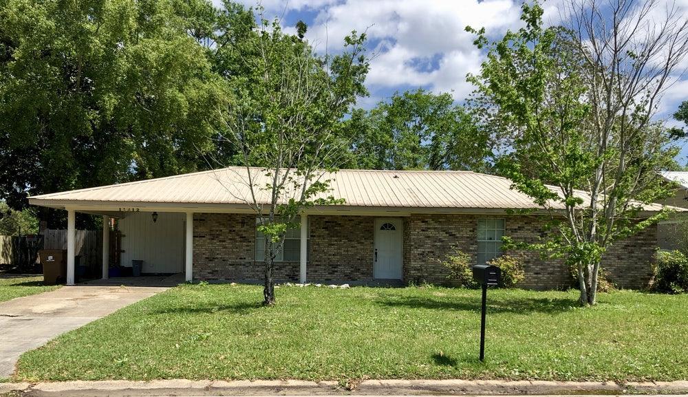 11412 Fenton Dr House for Rent in Biloxi, MS