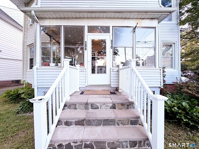Foto del edificio - 308 Alden Ave