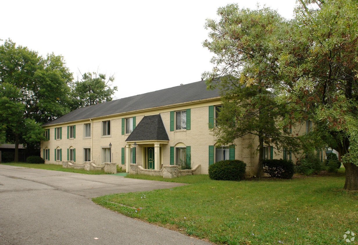 Foto del edificio - 699 Wetmore Rd