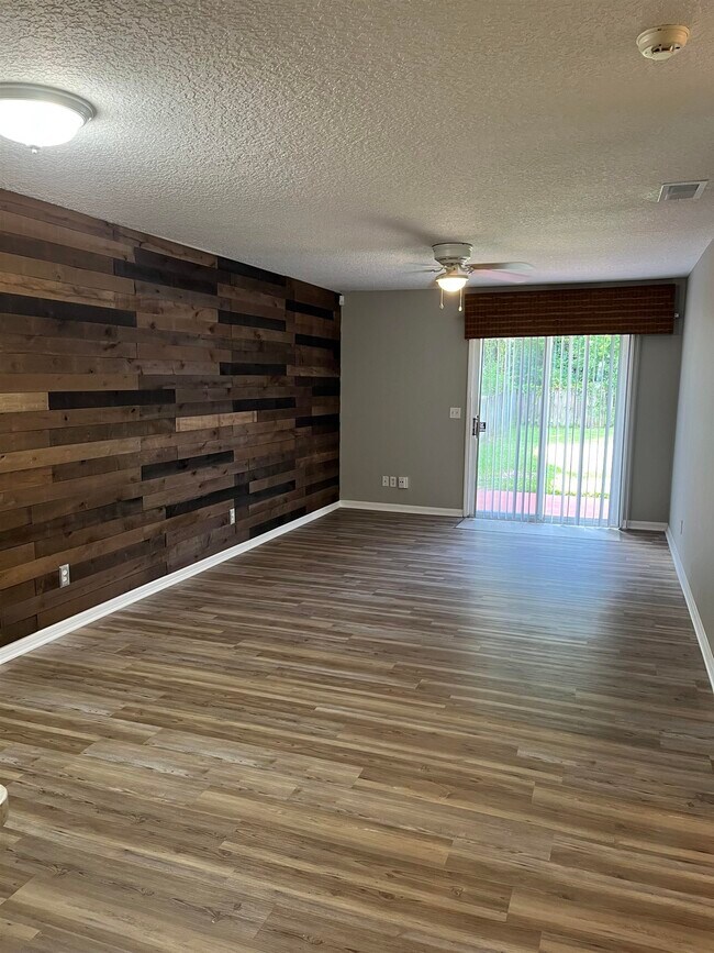 Foto del edificio - 107 Plantation Point Dr