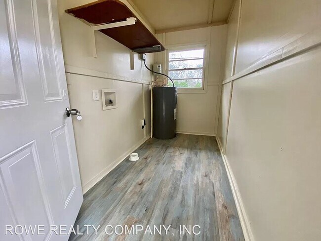 Building Photo - 3 br, 1.5 bath House - 305 MCCARTHA DRIVE