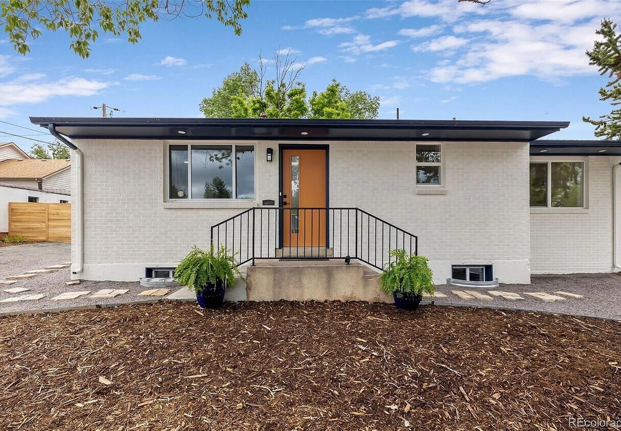 Foto principal - 5573 S Huron St