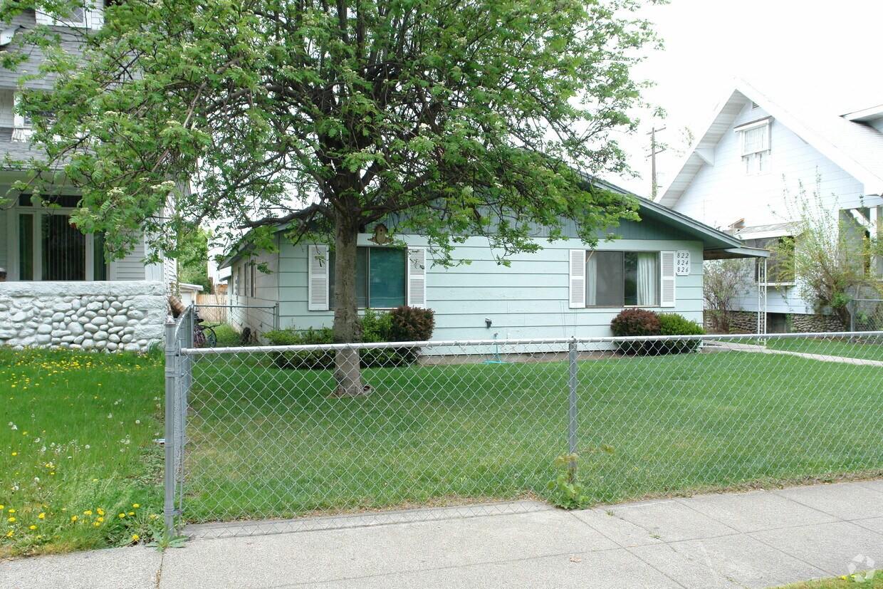 Building Photo - 822-826 W Montgomery Ave