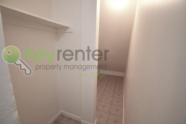 Building Photo - Harbor Vista community, Oak Park neighborhood. | Gated Comunity |Enjoy quick access to the 94, 80...