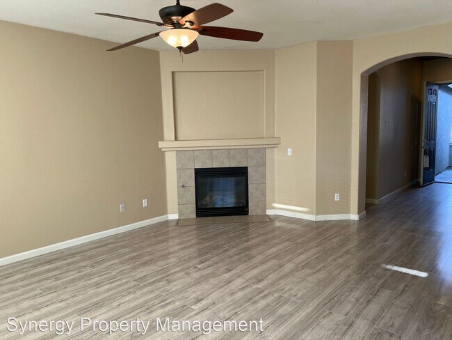 Building Photo - 3 br, 2 bath House - 5413 Ridgecrest Ct