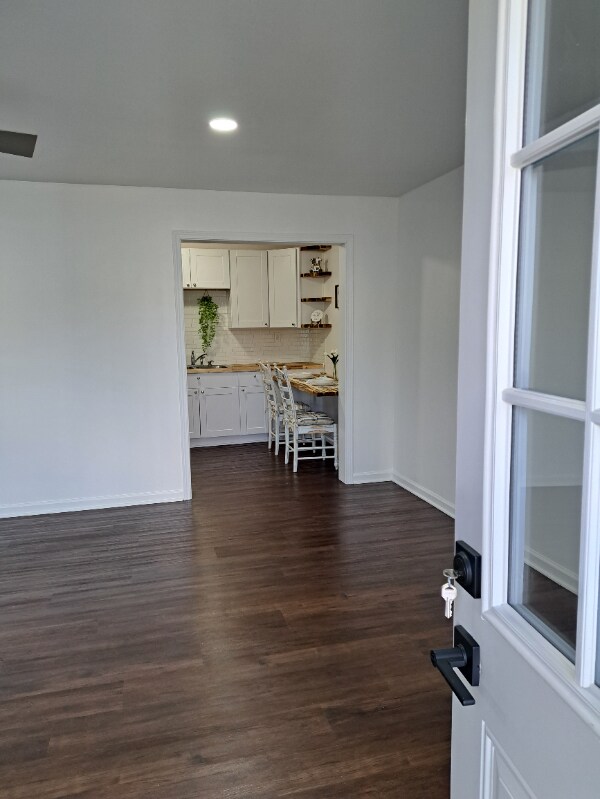 Foto del edificio - 119 Silver Beech Ln