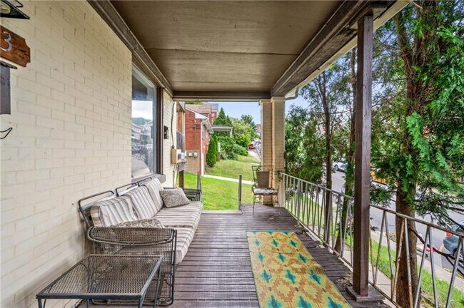 Foto del edificio - 823 Lilac St