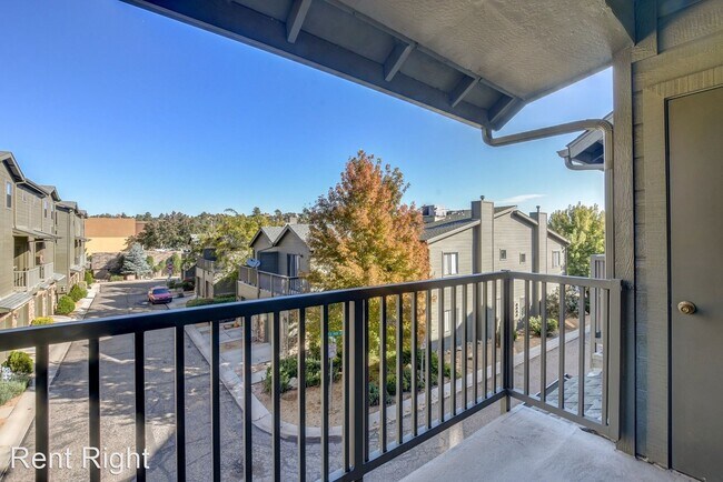 Building Photo - 3 br, 3.5 bath House - 1141 Boulder Park Ave