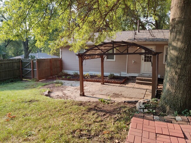 Backyard - 8104 Burdette St