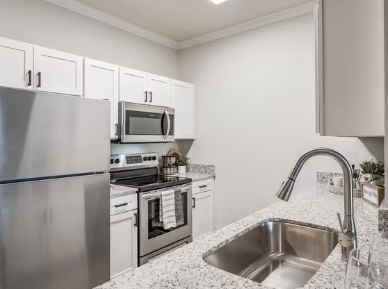 Building Photo - 402 Grand Pkwy